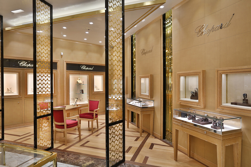 شوبارد تفتتح صالة عرض جديدة ضمن صالة العرض الخاصة بمجوهرات الثبيتي في مركز الخياط الشهير بمدينة جدة